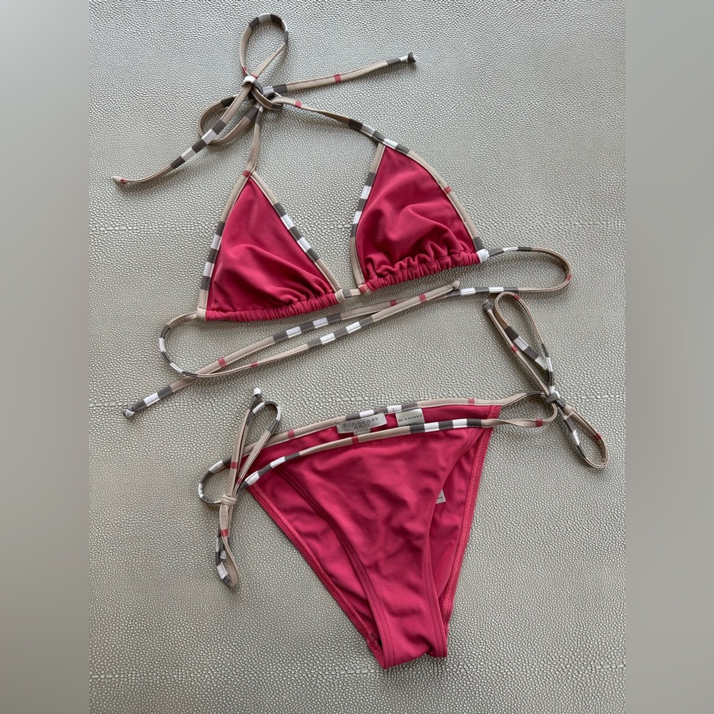 Extremely rare Burberry bikini set - S/M